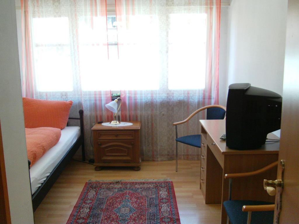 Hotel Martinsklause Meckesheim Room photo
